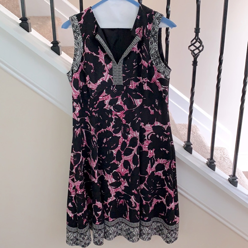 Roz & Ali Summer Dress Pink & Black Size 10P EUC